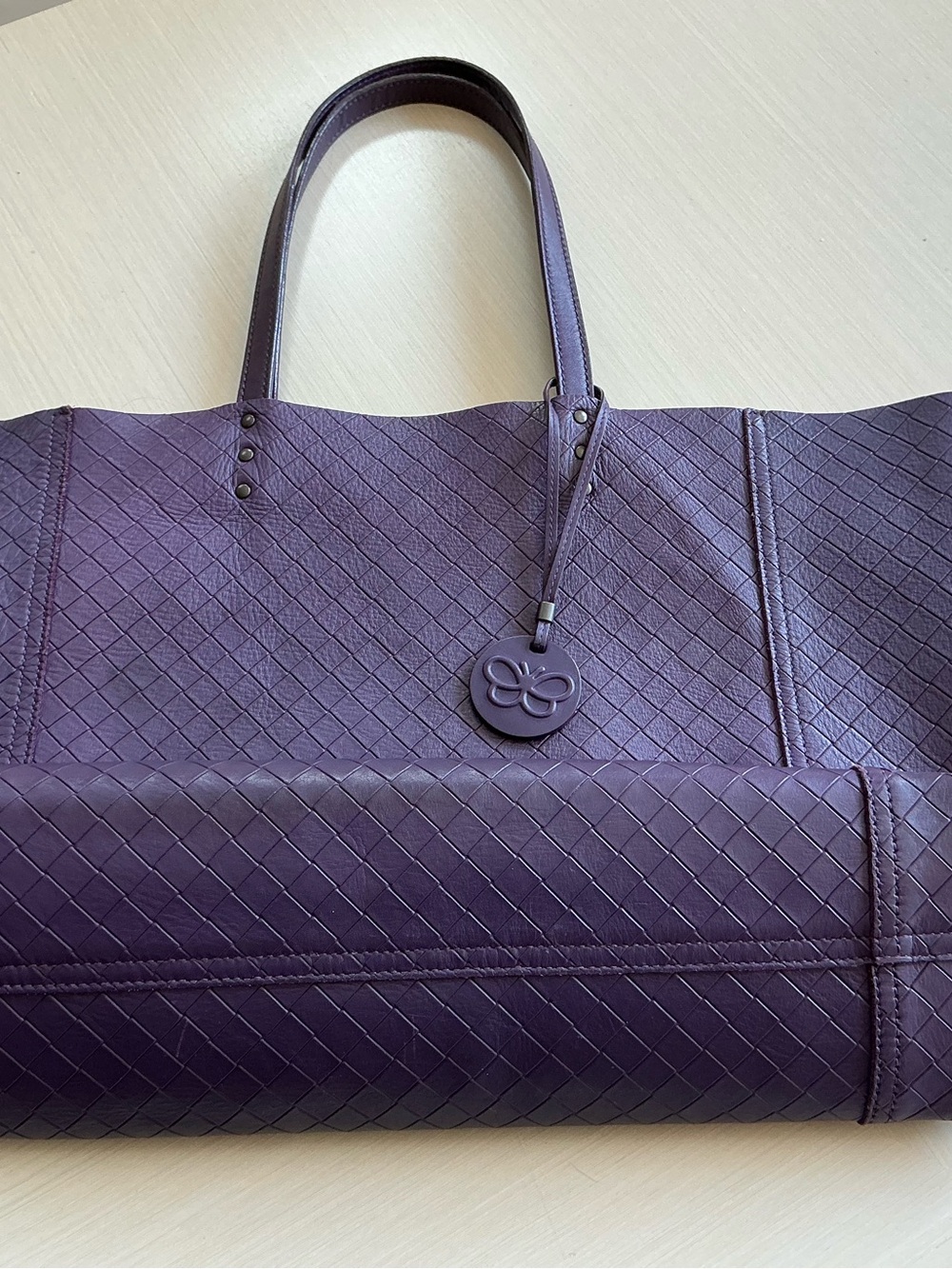 Authentic Bottega Veneta Intrecciomirage Woven-Effect Leather Tote Bag - Picture 10 of 12